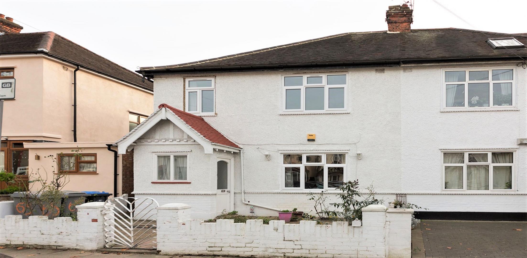 			NEW INSTRUCTION (Private Garden), 4 Bedroom, 1 bath, 1 reception Flat			 Fleetwood Road, DOLLIS HILL